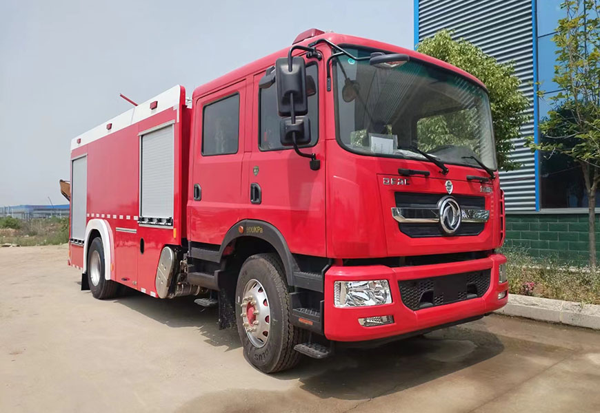 國六東風(fēng)6噸多利卡D9水罐消防車