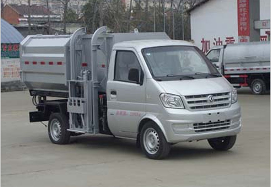 國五東風(fēng)小康掛桶垃圾車
