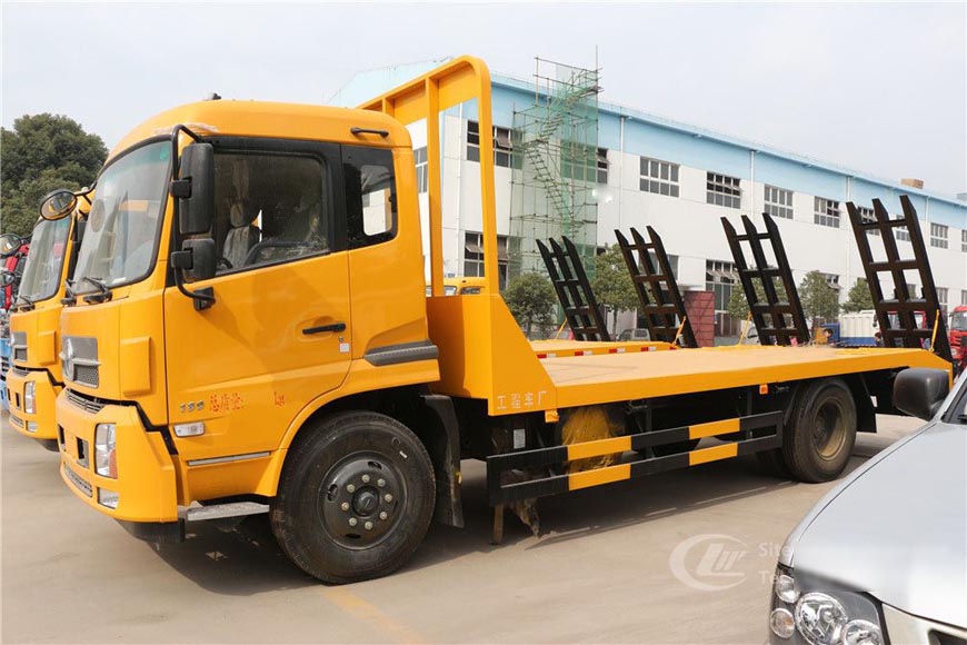 東風(fēng)天錦平板運(yùn)輸車(chē)